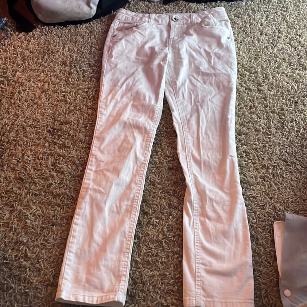 White jeans never worn
